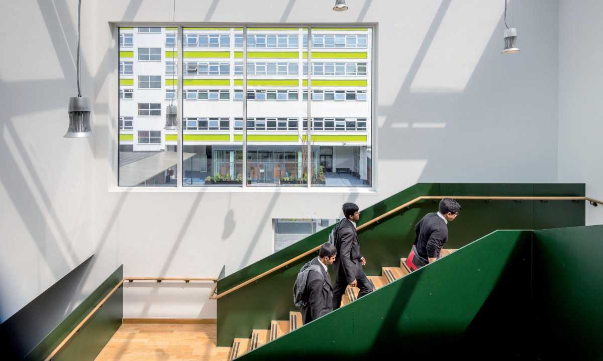 Stepney Green School image 3