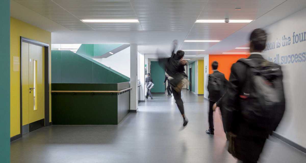 Stepney Green School image 5