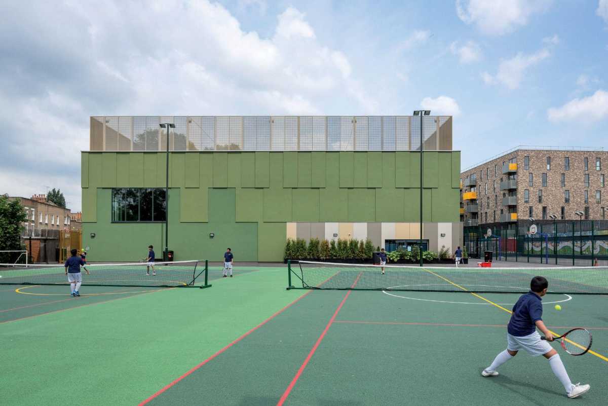 Stepney Green School image 6